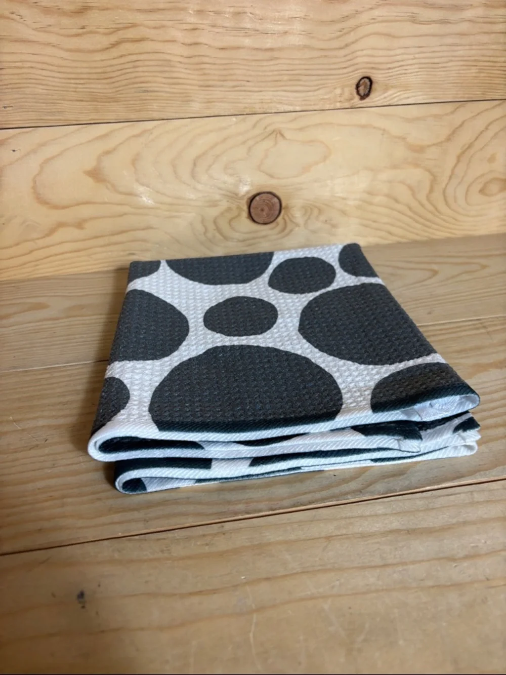 Geometry polka‎ dot dish towel